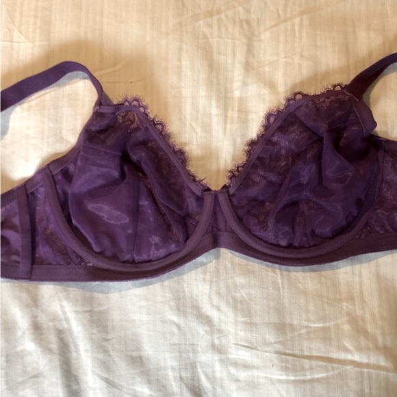 Oola purple unpadded bra. - Picture 5 of 7